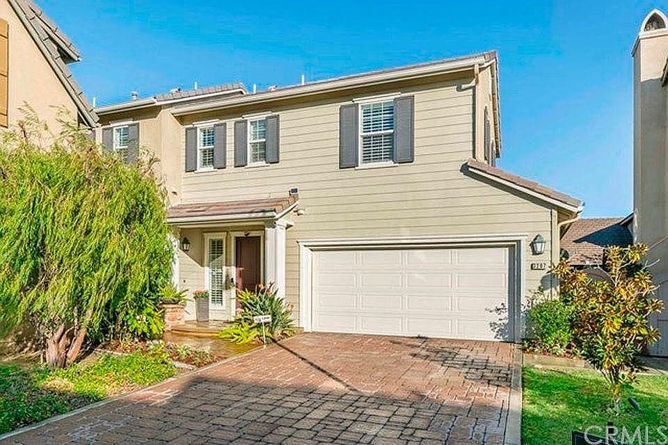 1st image of 3207 S Alton Ct