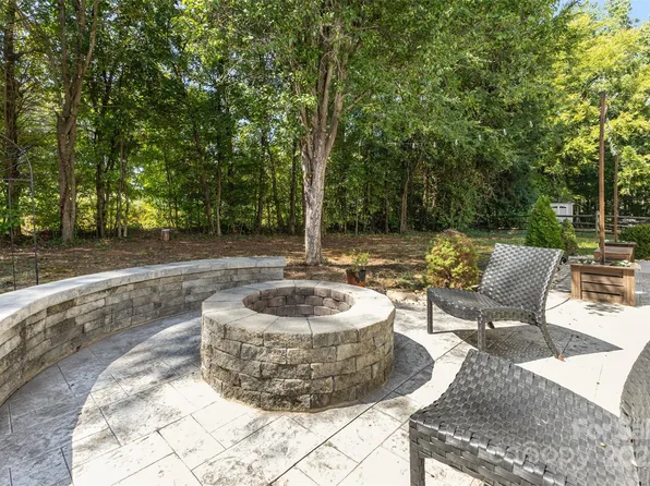 14101 Arbor Ridge Dr, Charlotte, NC 28273