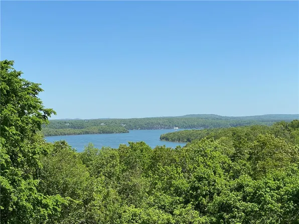 8021 Old White River Rd, Rogers, AR 72756