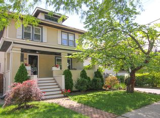 426 N Humphrey Ave, Oak Park, IL 60302
