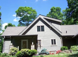 542 Ramp Patch Ln, Waynesville, NC 28786