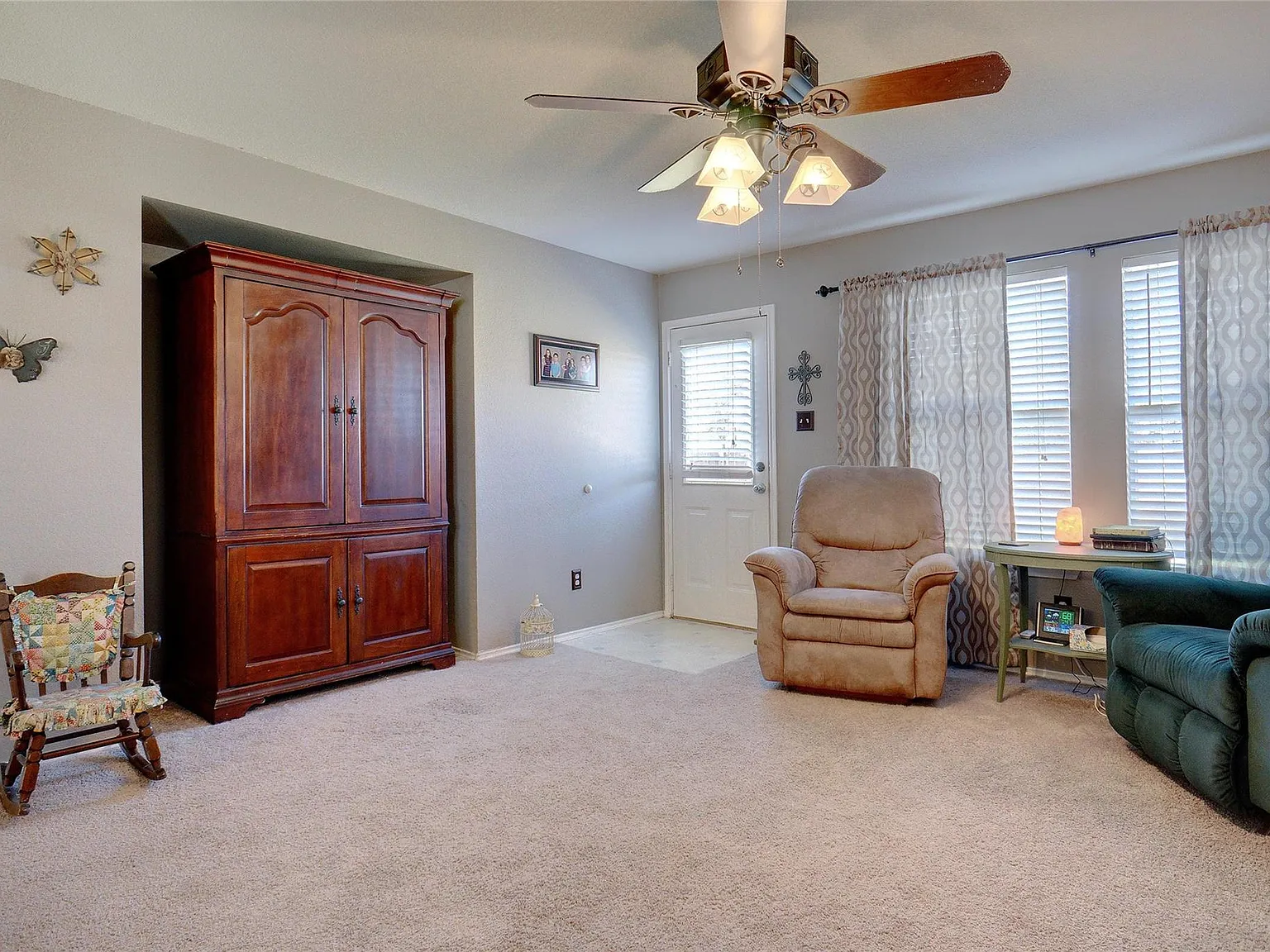 2808 Arbury Drive — Photo 3