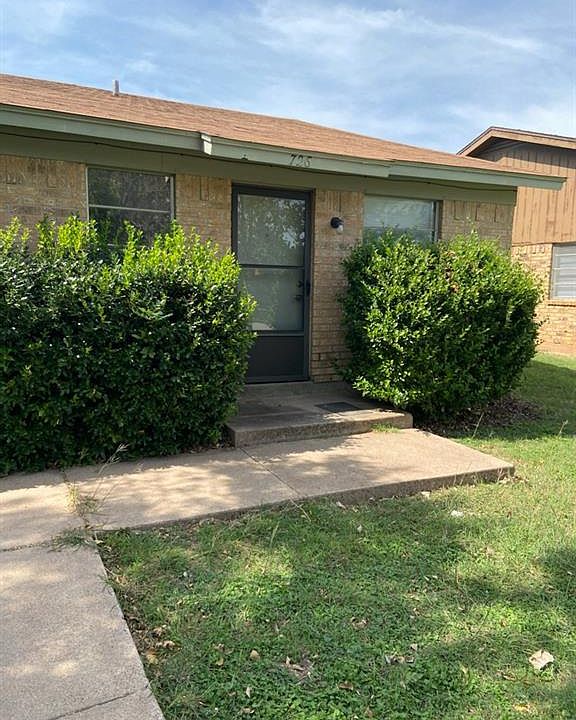 1st image of 726 Hawn Cir