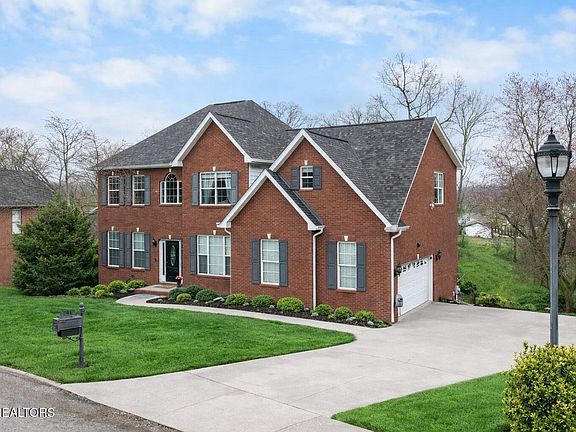 2nd image of 268 Windstone Blvd