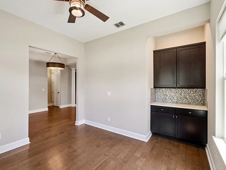 13273 Granger Ave — Photo 5