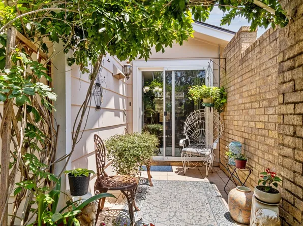 18 Mimosa Ln, Teague, TX 75860