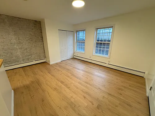 125 Court St Photo 1