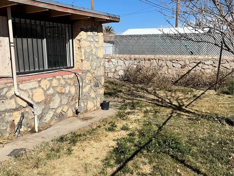 3425 Mountain Ave — Photo 3