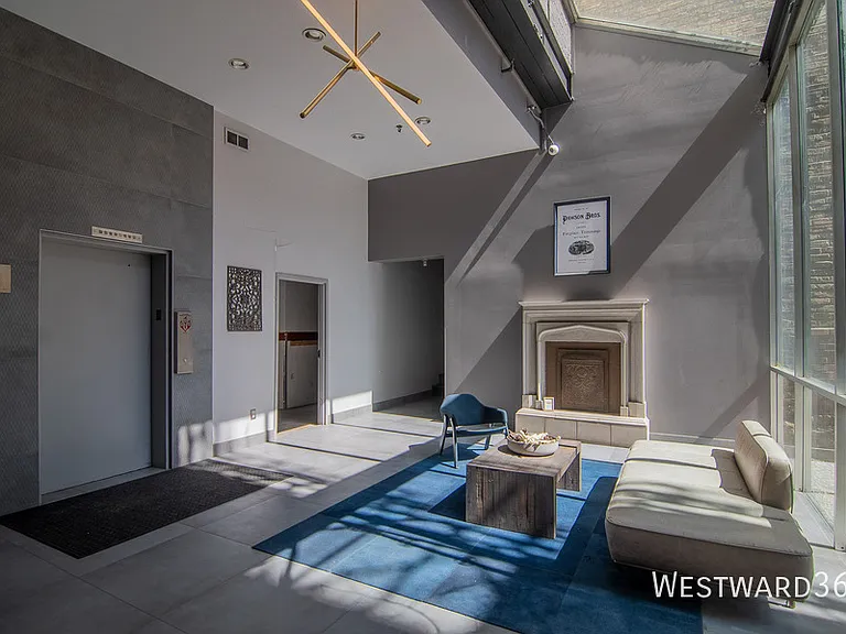 525 N Halsted St #207 — Photo 14