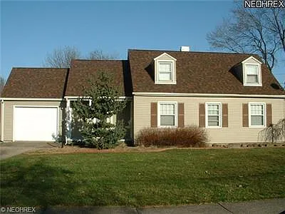 239 Parkgate Ave photo 1