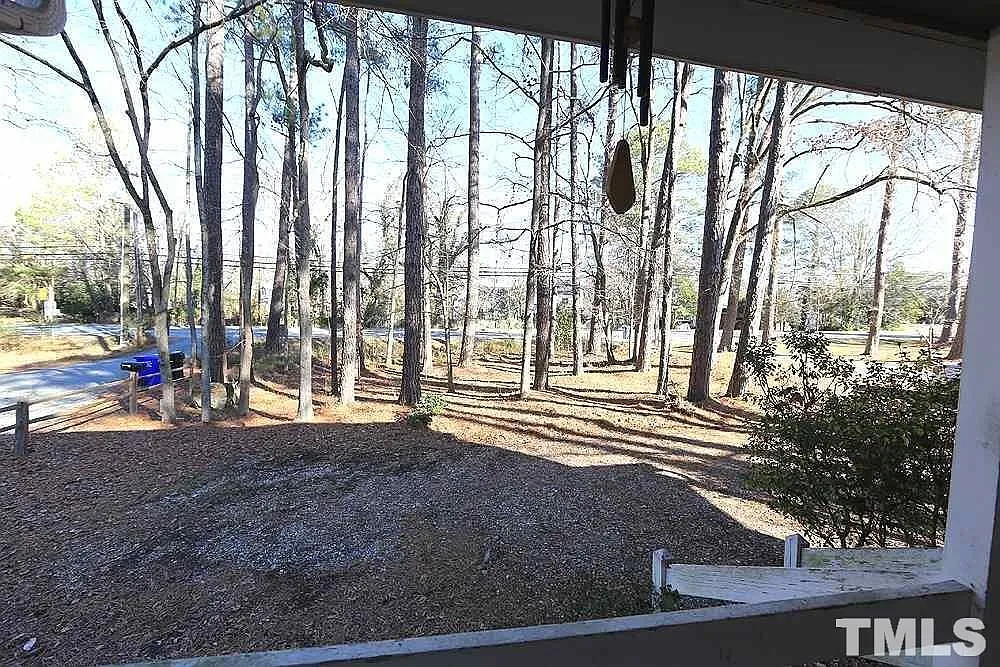 4 bed, 3.0 bath, 900 sqft, $1,500 — Photo 3