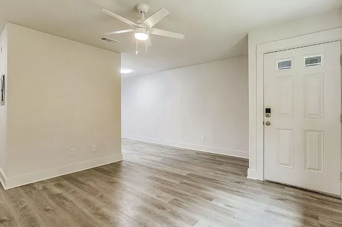 7203 Mobile Hwy #C — Photo 22