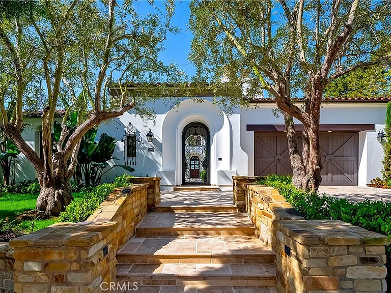 62 Archipelago Dr — Photo 2