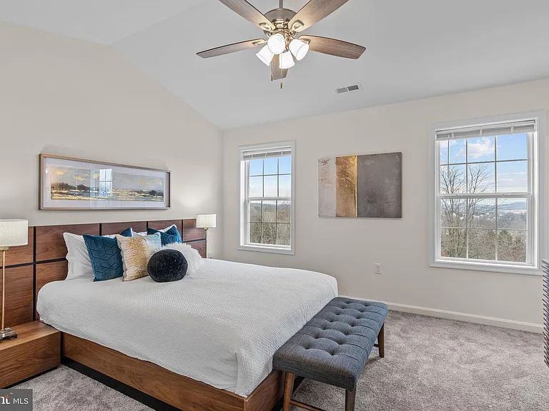 2027 Terrace View Ln — Photo 12