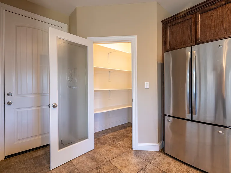 1375 Poppy Ridge Ct — Photo 8