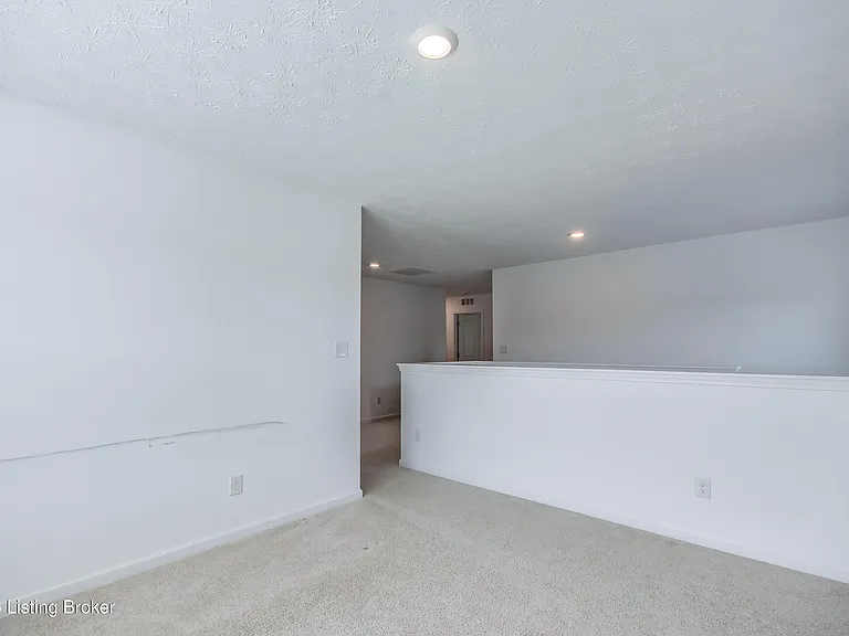 17010 Meander Way — Photo 46