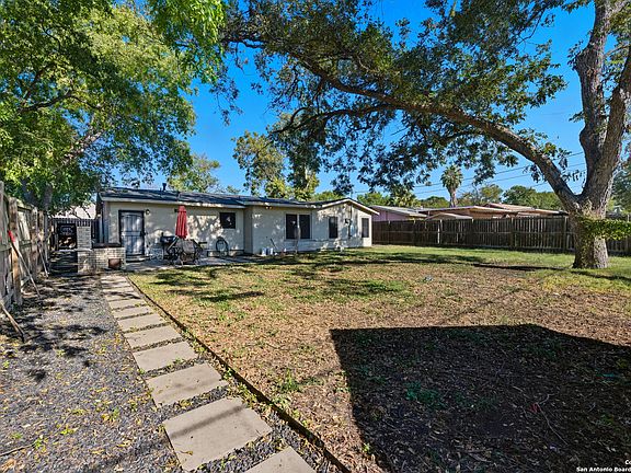 3rd image of 118 Raleigh Place