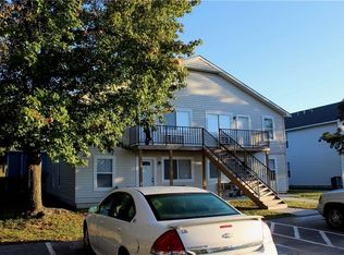 6100 S Wilkerson St APT 1A, Fayetteville, AR 72704