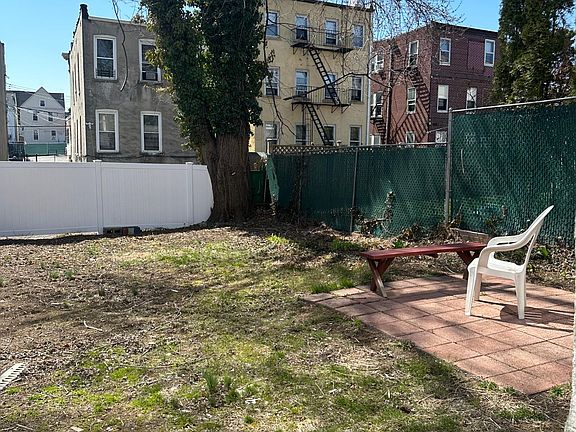 2nd image of 12 Edgewood Ave Floor 2