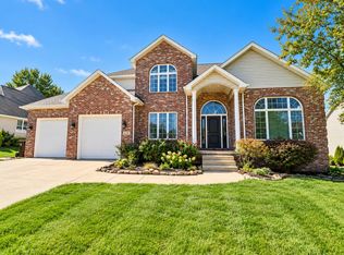 249 Moncrief Dr, Valparaiso, IN 46385