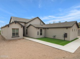 7005 Raasaf Dr, Las Cruces, NM 88005