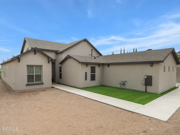 7005 Raasaf Dr, Las Cruces, NM 88005