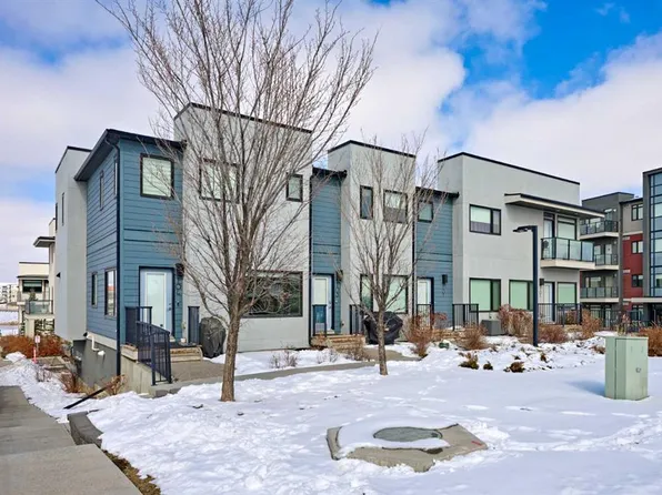 218 SE Sherwood Sq NW #103, Calgary, AB T3R 0Y2