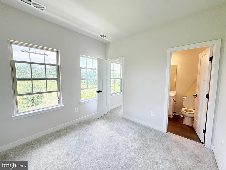 19722 Preservation Mews — Photo 12
