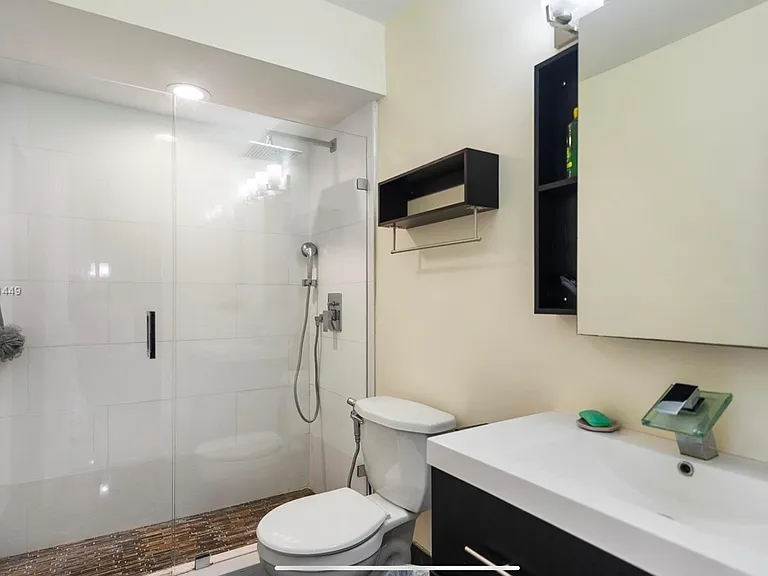 2561 W 60th Pl #102-1 — Photo 19
