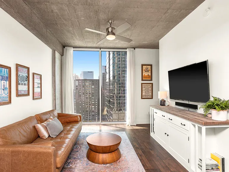 415 Church St #1608 — Photo 4