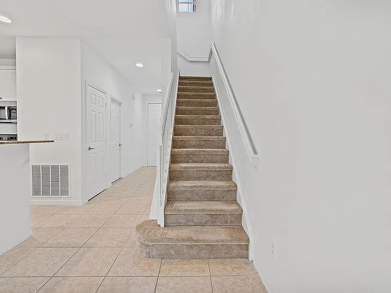 The Enclave at St. Lucie West — Photo 33