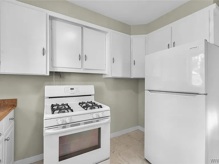 69 W Northrup Pl — Photo 25