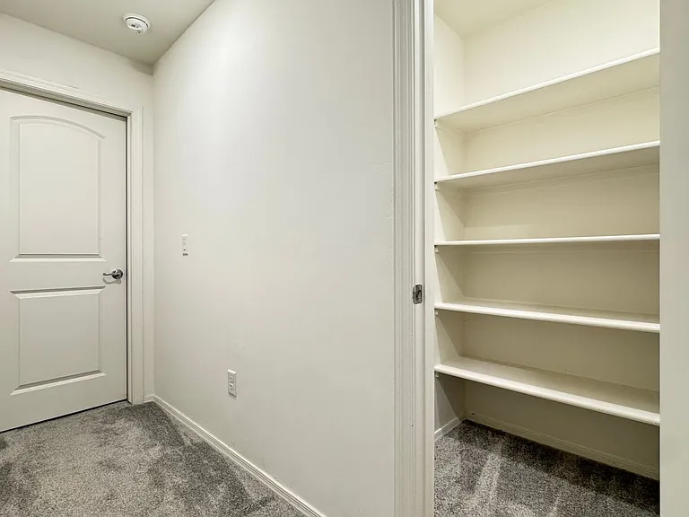 1108 E Ascent St — Photo 14