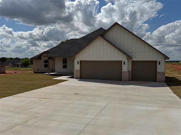 4th image of 2443 Wolf Creek Bnd