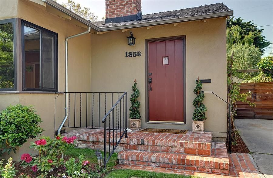 2nd image of 1856 Channing Ave