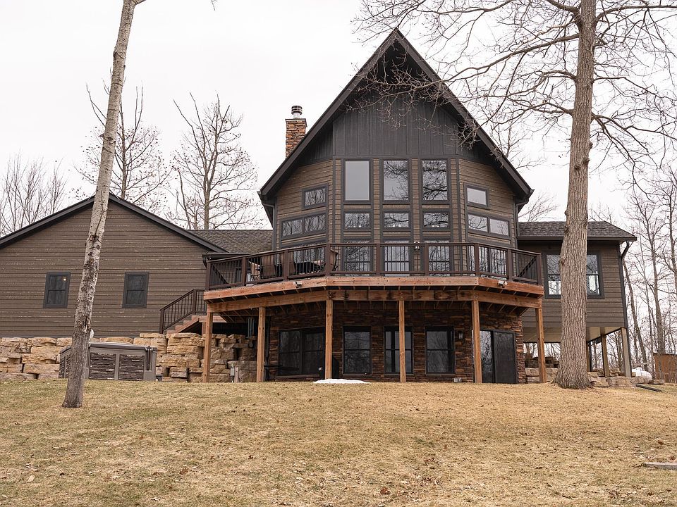 1st image of 3781 Olympic St