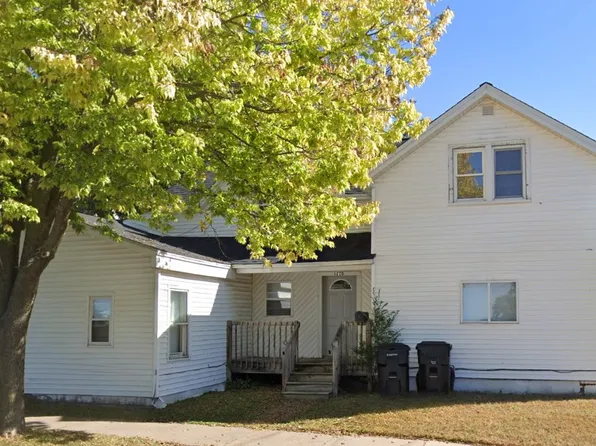 1220 6th St E, Menomonie, WI 54751