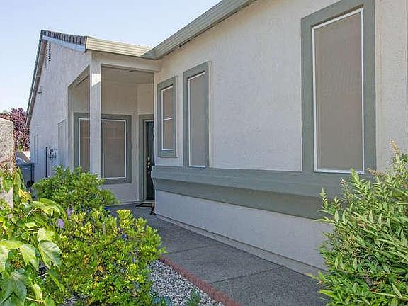 2nd image of 447 Elegance Pl