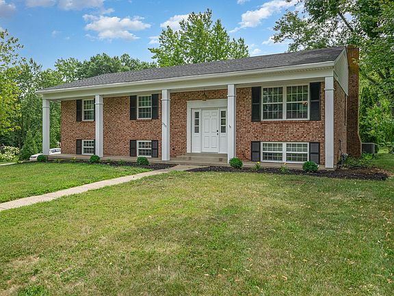 3rd image of 2935 Campus Dr