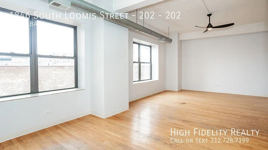 Building Photo - 1846 S Loomis St #202
