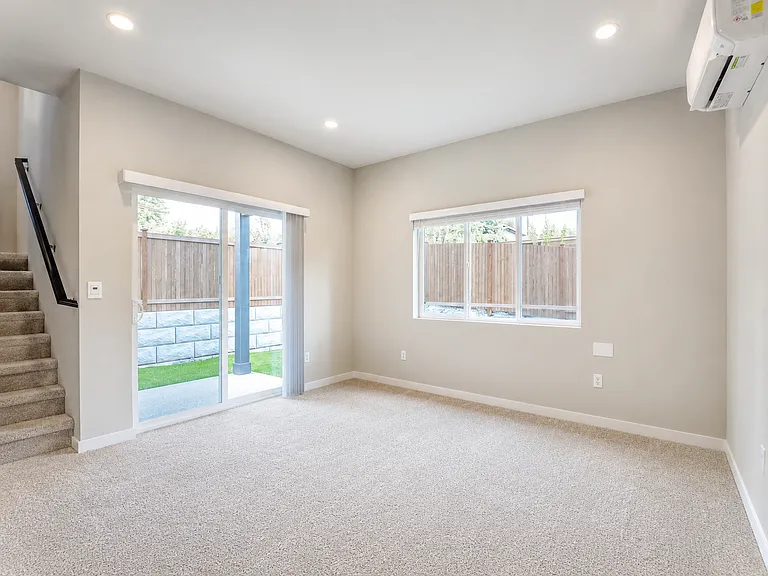 1028 138th Pl SW — Photo 5