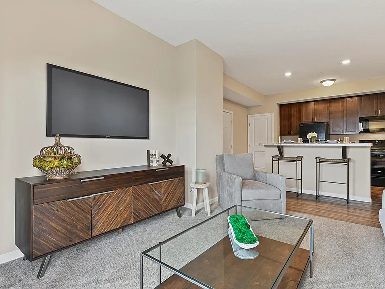 Kenmore Place — Photo 10