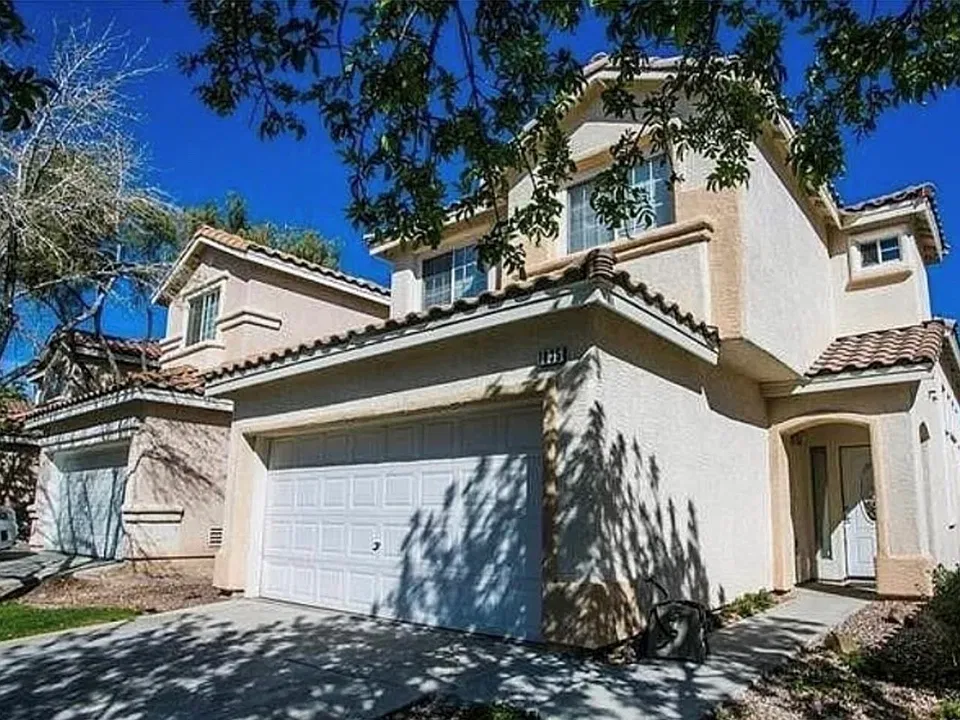 1835 Poetic Valley Cir