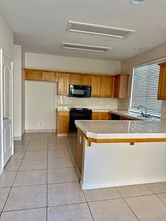 56 W Bohemia Ln — Photo 11