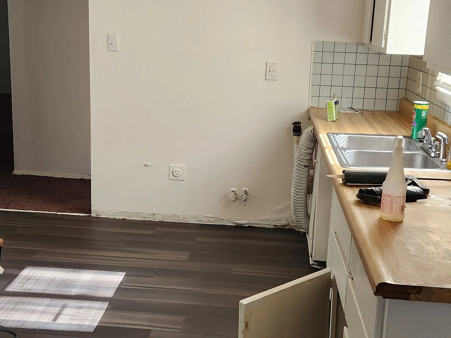 3 bed, 1700 sqft, $975 — Photo 2