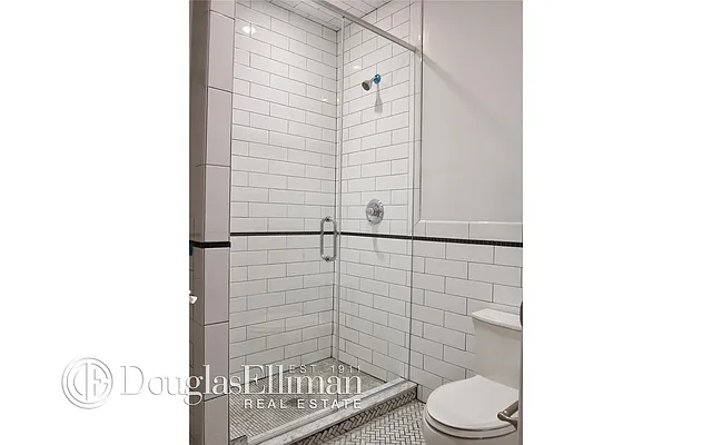 Rented by Douglas Elliman | media 16