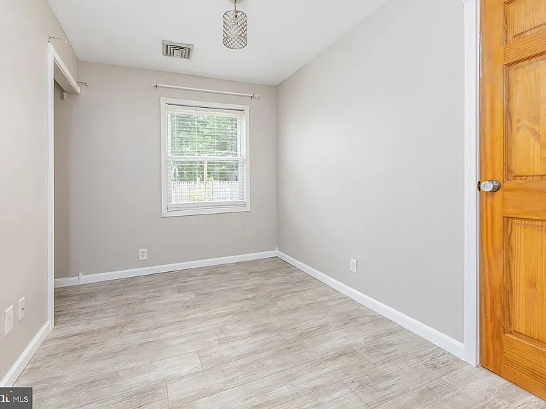 1304 Clearbrook Ave — Photo 14