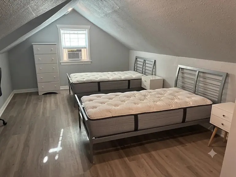 2902 W Agate St — Photo 24