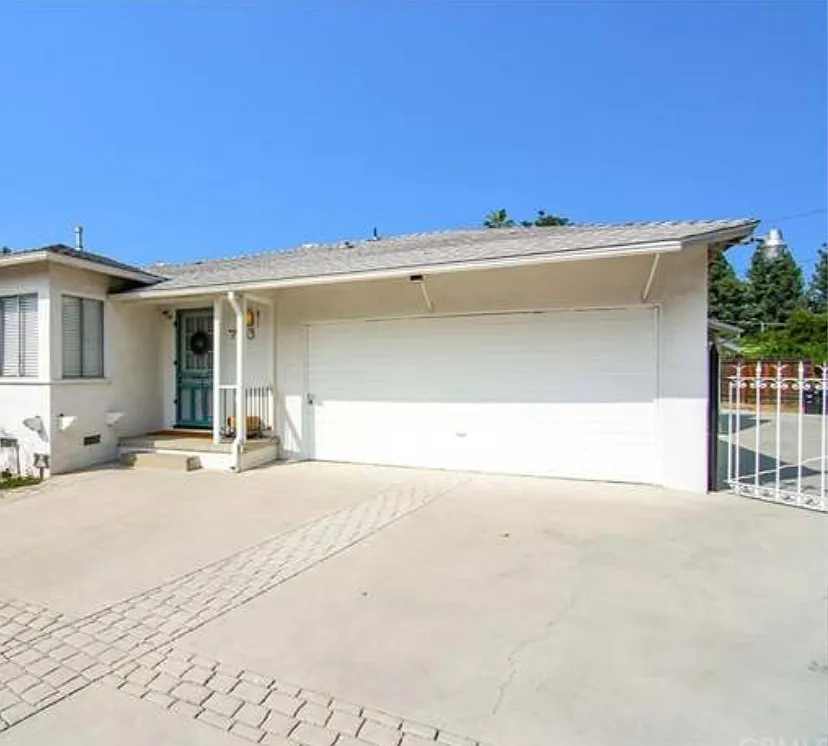 7743 Nestle Ave — Photo 2