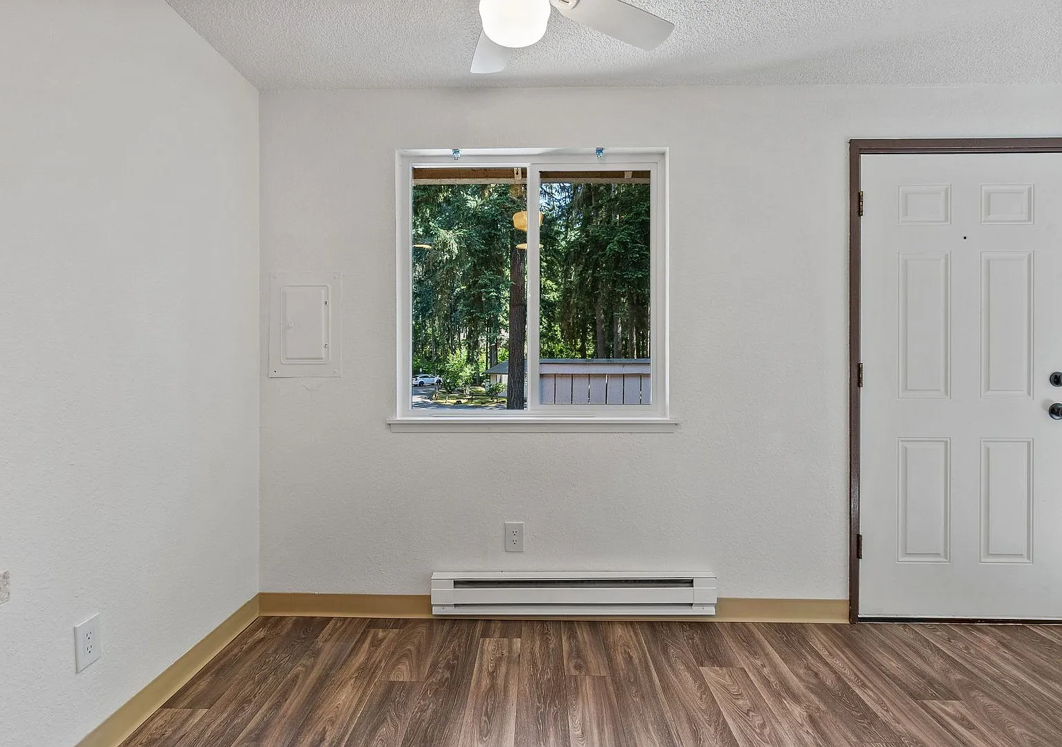 Timberlakes Apts — Photo 3